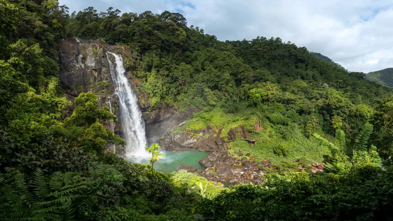 Best Waterfalls in Sri Lanka to Visit