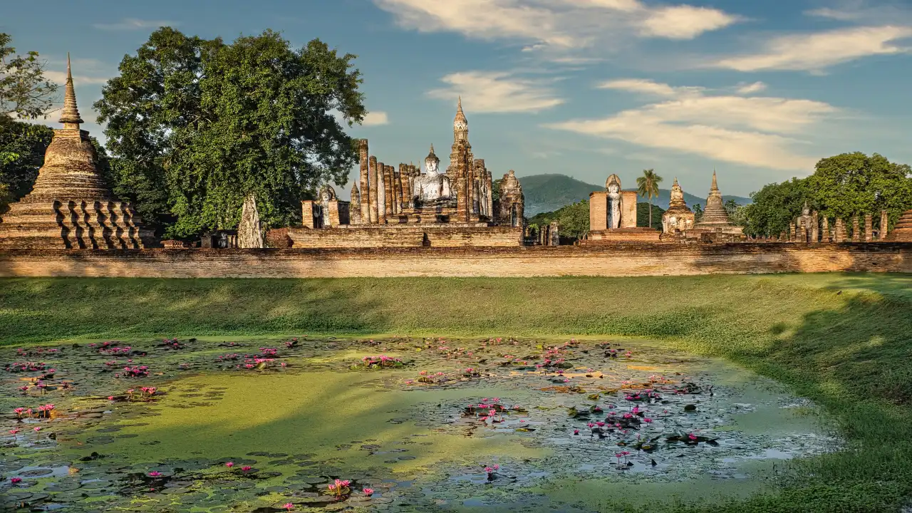 Historic Places in Ayutthaya You Should Not Miss