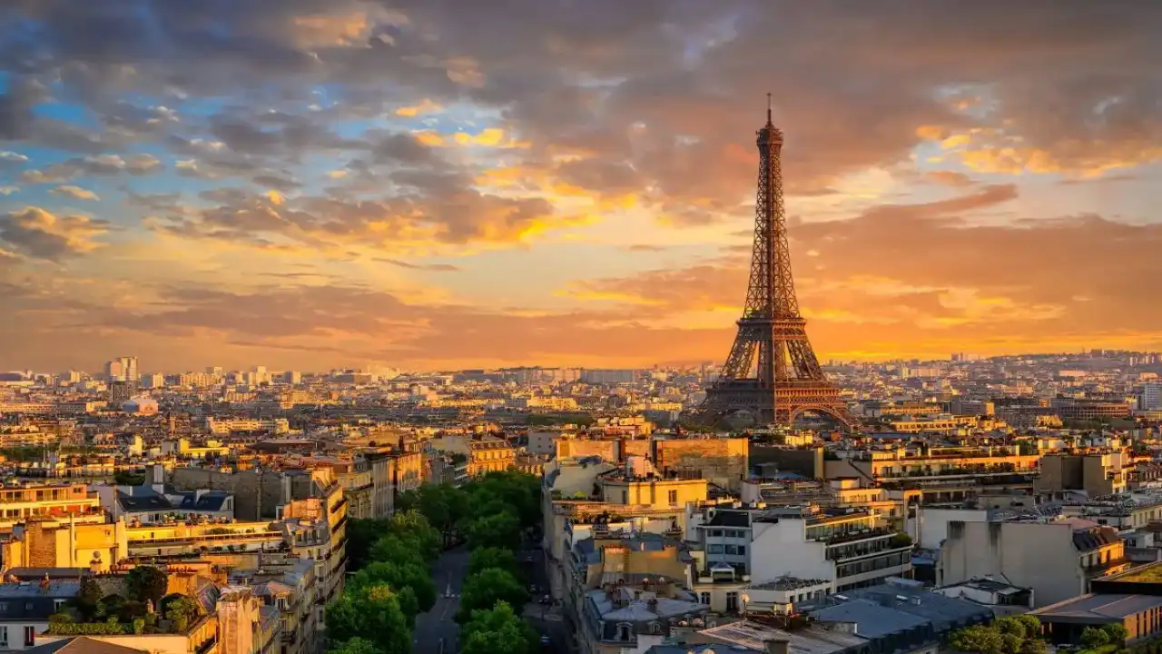 Paris Places for Your Main-Character Pinterest Board