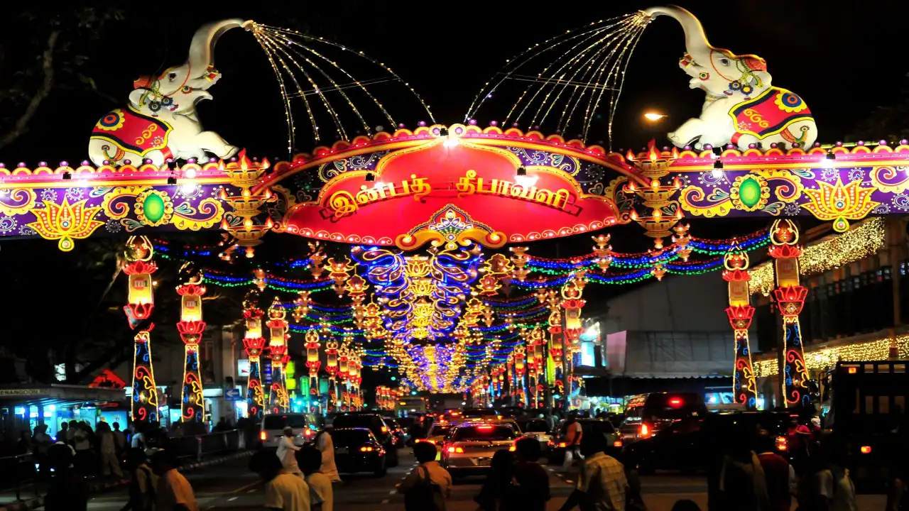 Singapore: Deepavali In The Heart Of Little India