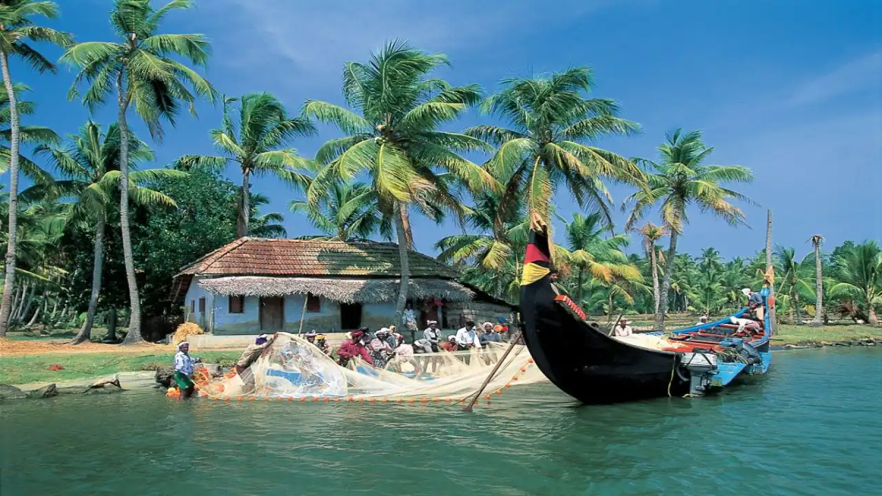 Kerala vs Sri Lanka: Which Tropical Escape Gives You More?