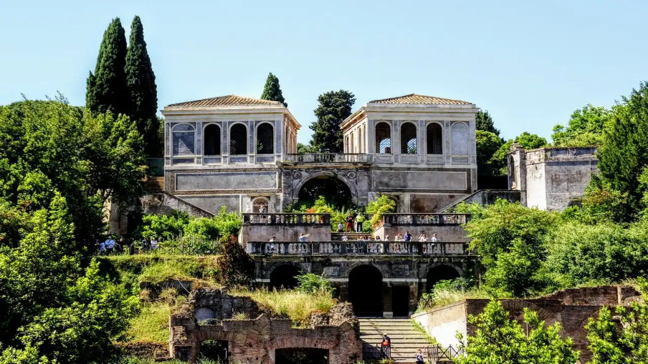 Farnese Gardens