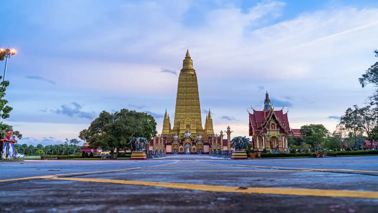 Wat Khlong Thom