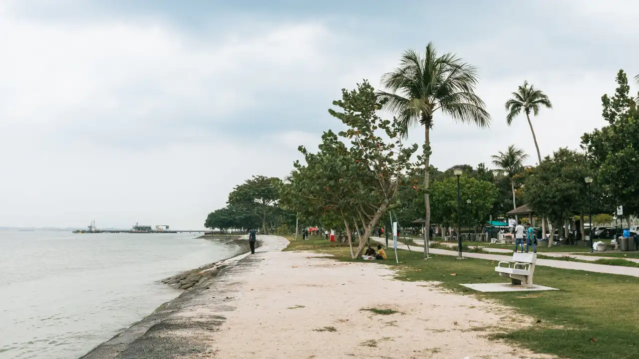 Changi Beach: Best for Coastal Scenery