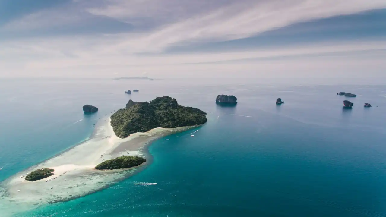 Tup Island and the Natural Sandbar