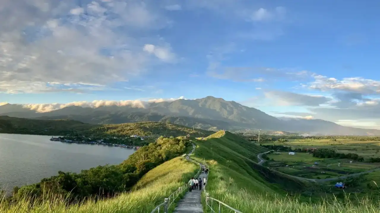 Teletubbies Hill Travel Guide: Discover Bali’s Rolling Green Landscapes
