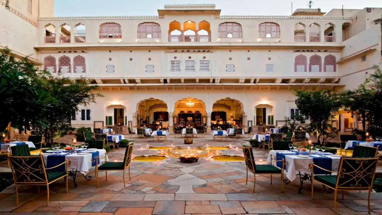 Samode Haveli: Traditional Charm in Old Jaipur