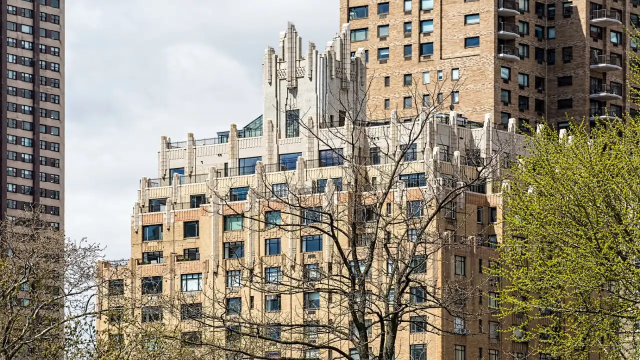 55 Central Park West, New York – Elf