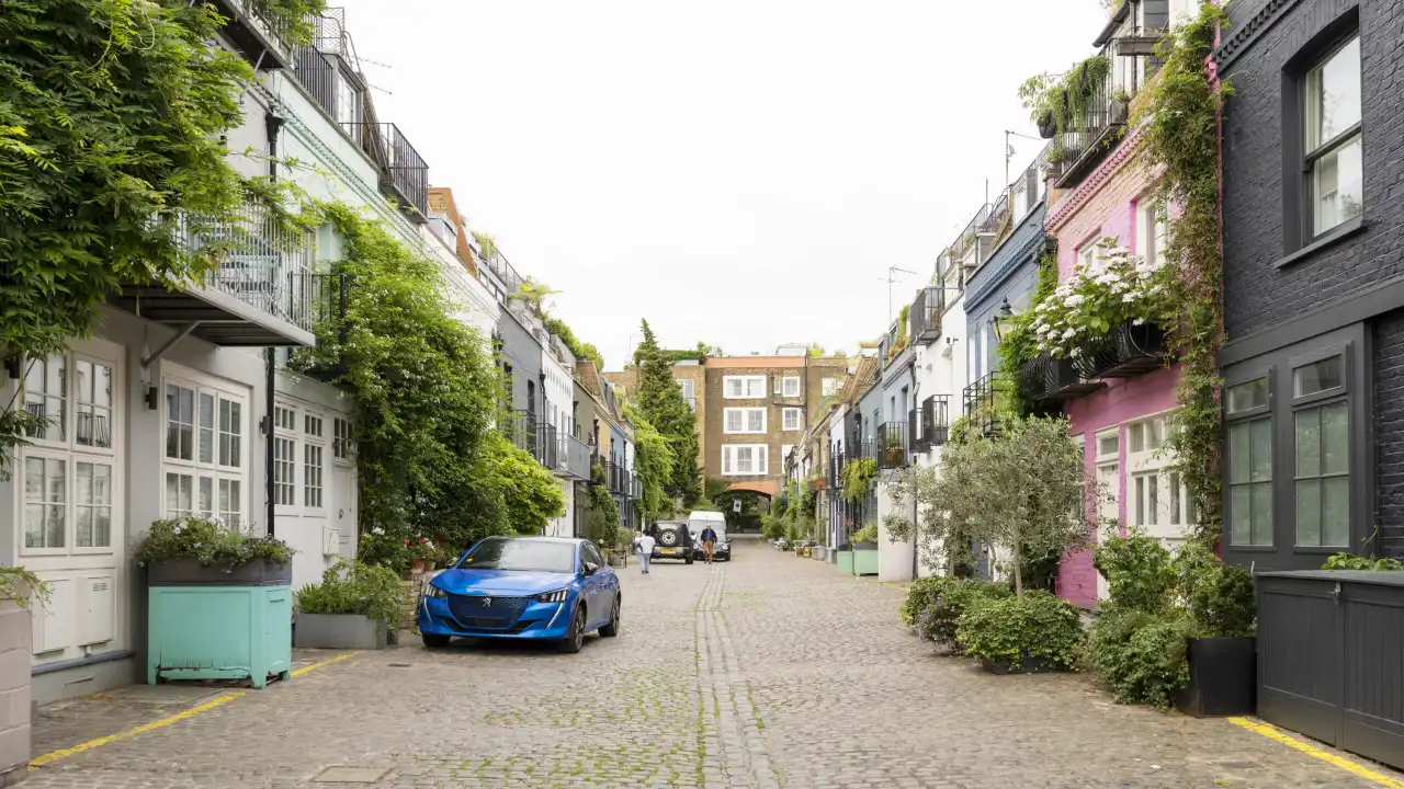 St Luke’s Mews, London – Love Actually