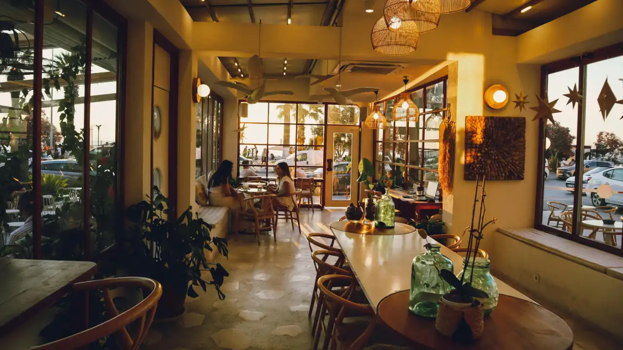 A Complete Guide to the Best Cafes in Srinagar