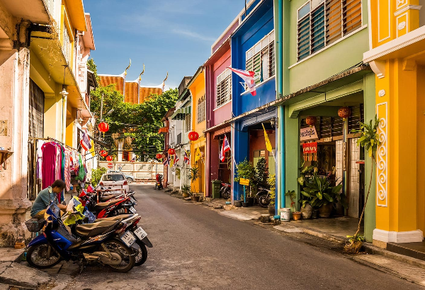 Thailand Family Trip: Phuket Islands, City Tour & Tiger Kingdom