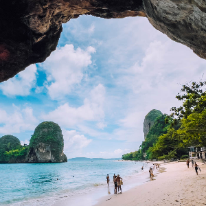 Thailand Travel Package: Phi Phi Islands, Beaches & Nightlife Getaway