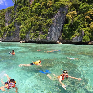 Thailand Travel Package: Phi Phi Islands, Beaches & Nightlife Getaway