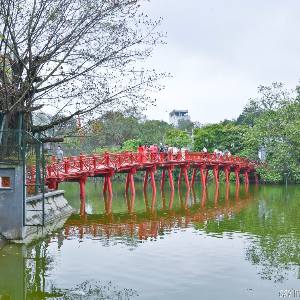 Vietnam Family Holiday Package: Discover Hanoi, Ninh Binh, and Halong Bay Together