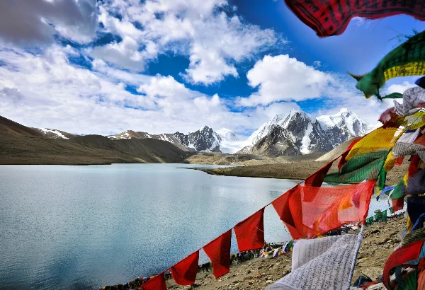 12 Days Darjeeling, Gangtok, North Sikkim & Pelling Tour Itinerary 12 Days Darjeeling, Gangtok, North Sikkim & Pelling Tour Itinerary