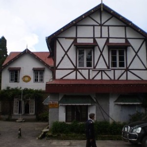 7-Day Classic Hills Panorama: Sunrise Peaks, Monasteries & Tea Estates