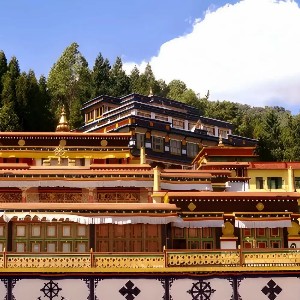 7-Day Classic Hills Panorama: Sunrise Peaks, Monasteries & Tea Estates