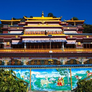 7-Day Classic Hills Panorama: Sunrise Peaks, Monasteries & Tea Estates