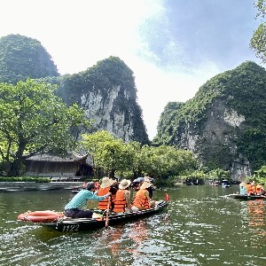 7 Days Vietnam Family Tour Itinerary: Da Nang, Hoi An & Hanoi