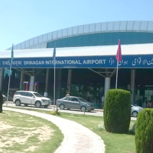 A Perfect Honeymoon Trip to Kashmir: Explore Love, Lakes, and Mountains