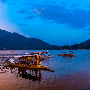 Across Meadows & Memories: Kashmir Holiday Package