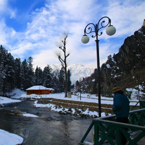 Across Meadows & Memories: Kashmir Holiday Package