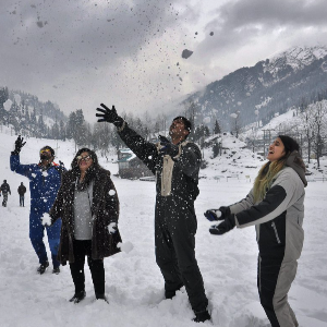 Across Meadows & Memories: Kashmir Holiday Package