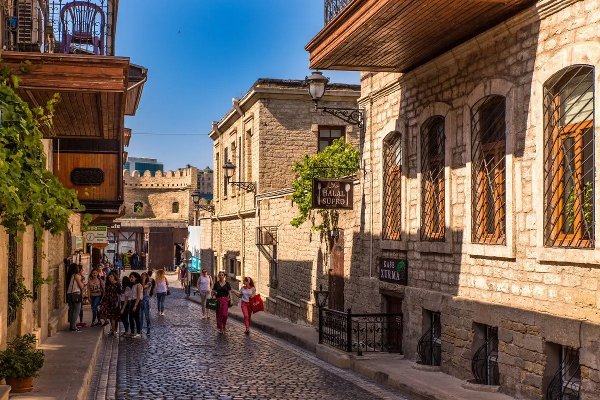 Azerbaijan Package: From City Lights to Mountain Heights — photo 1