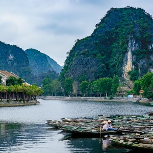 Complete Vietnam Trip Package: Cities, Countryside, and Coastal Charm