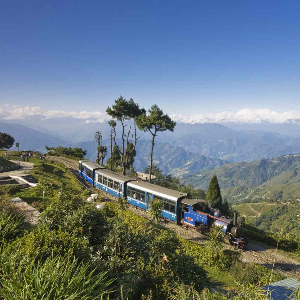 Darjeeling from Gangtok: Himalayan Family Journey