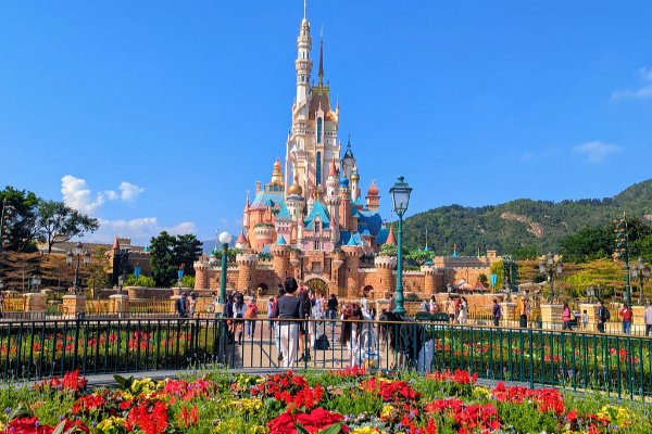 Discover Hong Kong & Macau with a 7 Nights 8 Days Holiday Package — photo 1