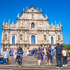 Discover Hong Kong & Macau with a 7 Nights 8 Days Holiday Package
