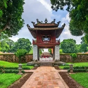 Discover Vietnam: The Perfect Holiday Package