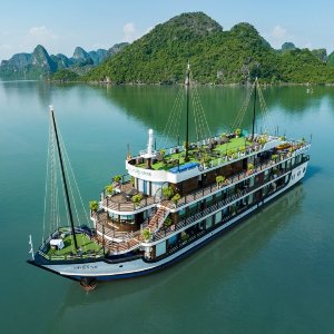 Discover Vietnam: The Perfect Holiday Package