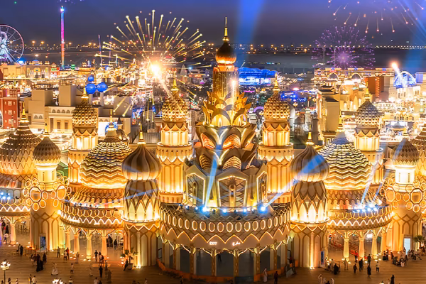 Dubai Trip Package: Luxury & Adventure Awaits — photo 2
