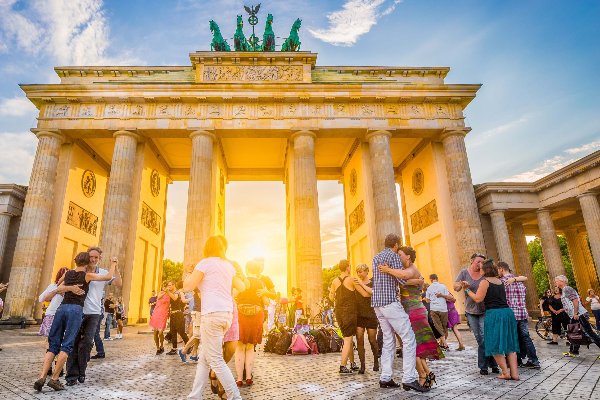 Germany Tour Package: Brussels to Amsterdam & Frankfurt Explorer — photo 4
