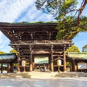 Japan Tour Itinerary Blending Modern Cities & Timeless Traditions