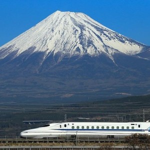 Japan Tour Itinerary Blending Modern Cities & Timeless Traditions