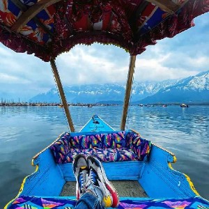 Kashmir Tour Itinerary: 6 Days of Lakes, Valleys & Himalayan Landscapes