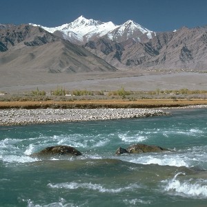 Kashmir Tour Itinerary: 6 Days of Lakes, Valleys & Himalayan Landscapes
