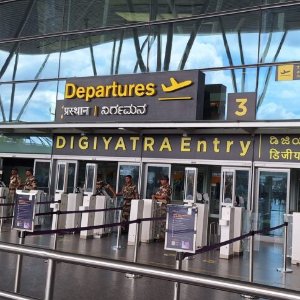 Kerala Trip Couple Package: 5-Day Cochin to Alleppey Tour