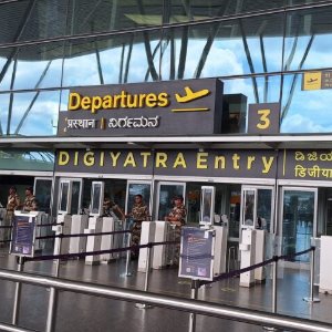 Romantic Kerala Honeymoon: 7 Days of Beaches, Backwaters, and Nature