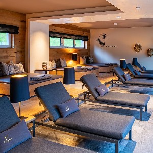 Spain Tour Package for 9 Days: Art, Islands & Big-City Buzz