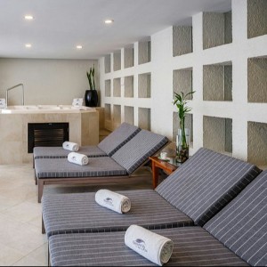 Spain Tour Package for 9 Days: Art, Islands & Big-City Buzz