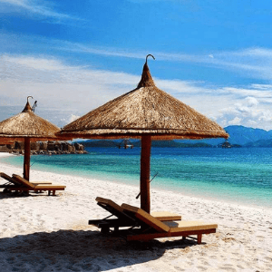 Vietnam Family Tour: Explore Hanoi, Halong Bay, Danang, and More in 6 Days