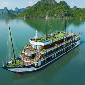 Vietnam Honeymoon Trip: A Romantic Journey Across Ho Chi Minh, Danang, and Hanoi