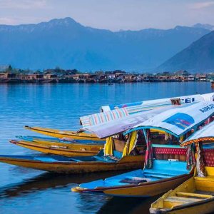 Where Love Meets the Mountains: Kashmir Couple Package