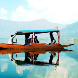 Where Love Meets the Mountains: Kashmir Couple Package