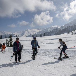 Winter Kashmir Package: A Journey Through Paradise