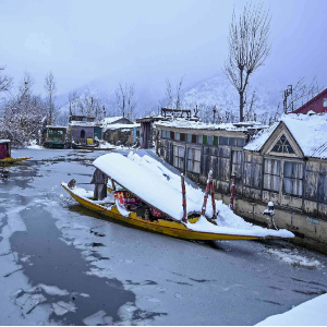 Winter Kashmir Package: A Journey Through Paradise